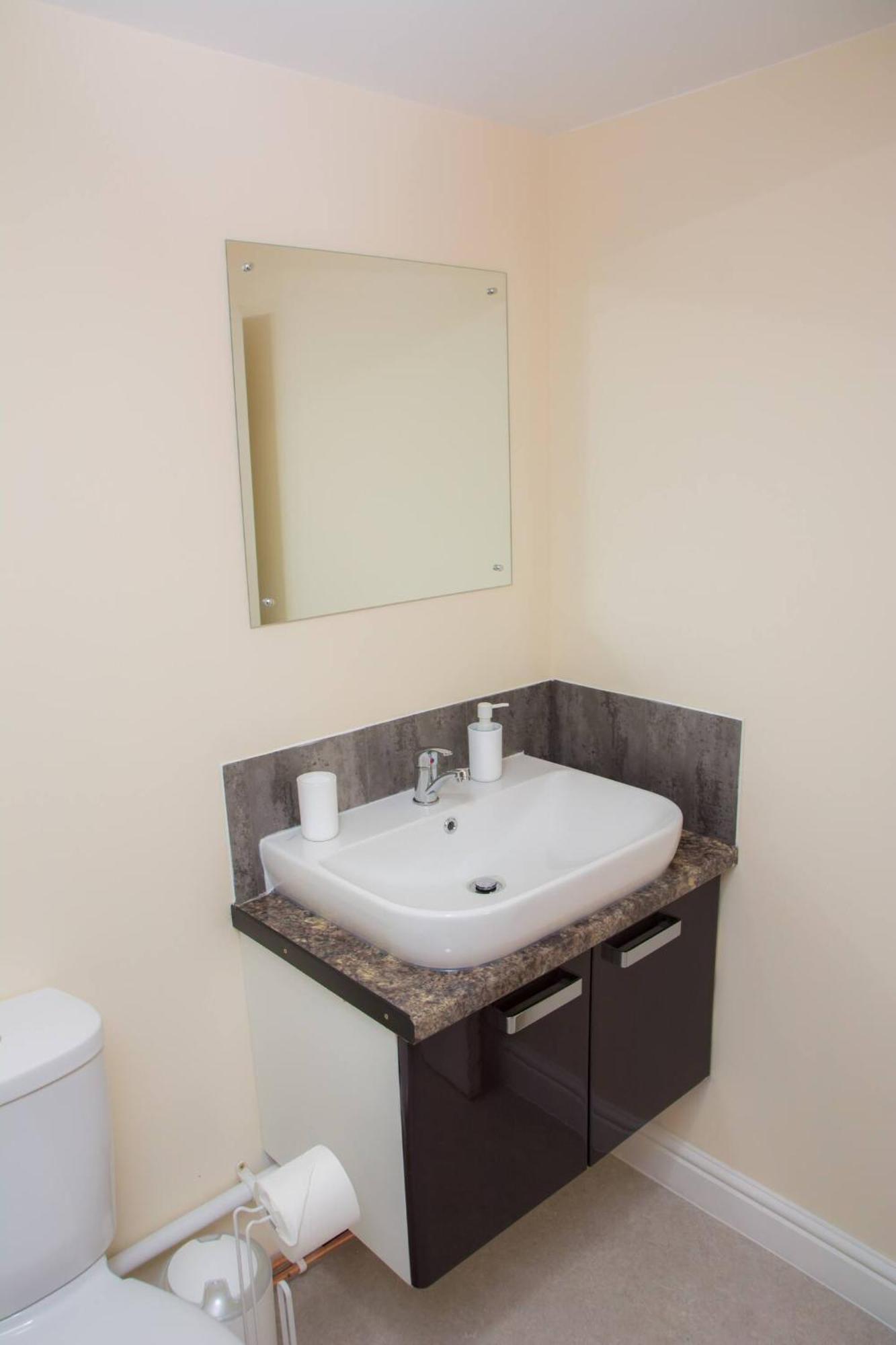 Appartement Orange Lilly In Stroud With Free Parking Extérieur photo