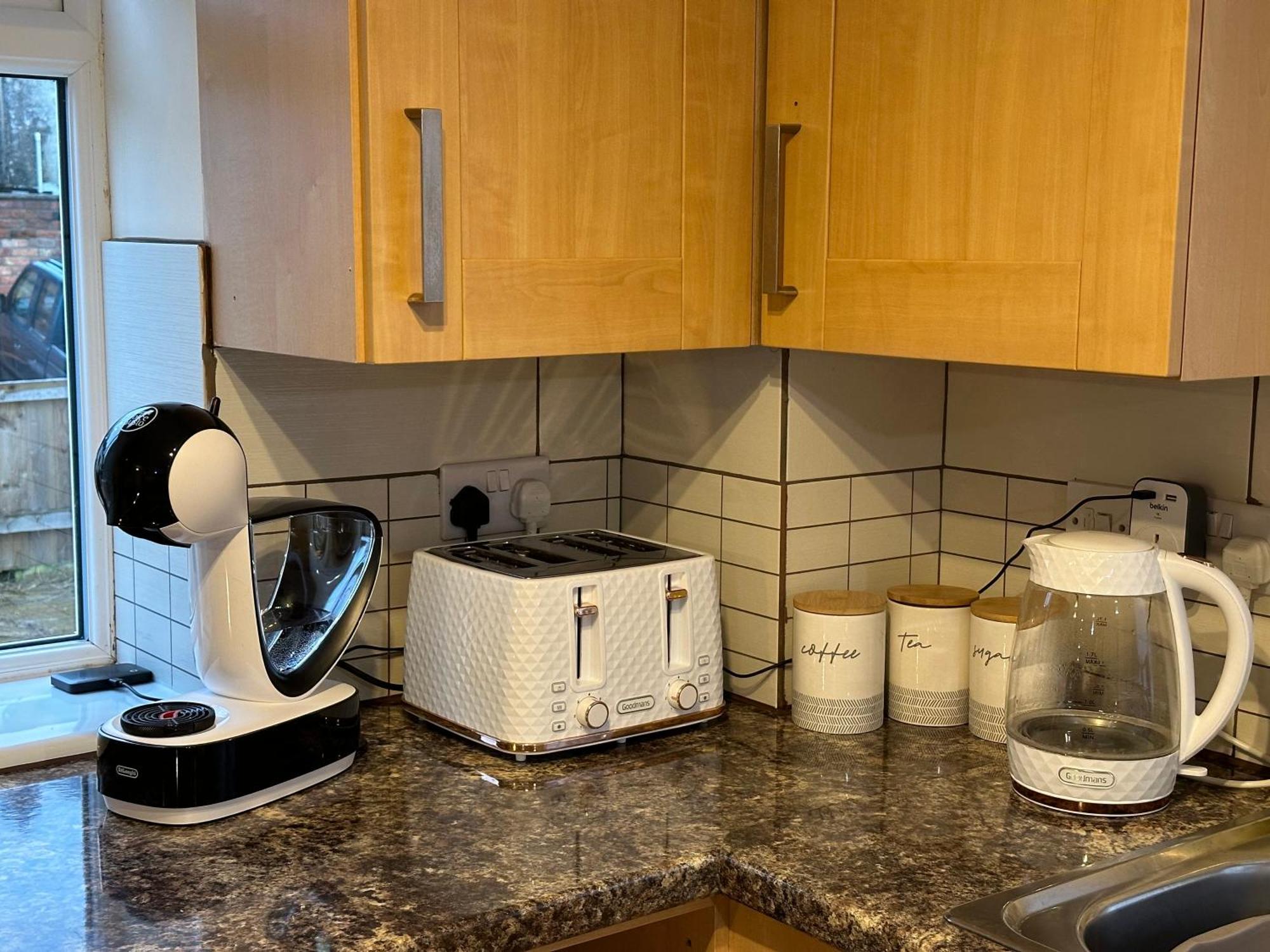 Appartement Orange Lilly In Stroud With Free Parking Extérieur photo