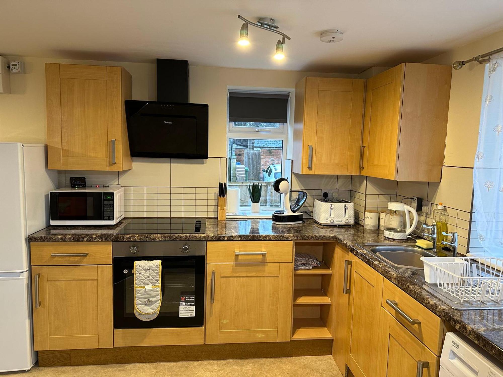 Appartement Orange Lilly In Stroud With Free Parking Extérieur photo